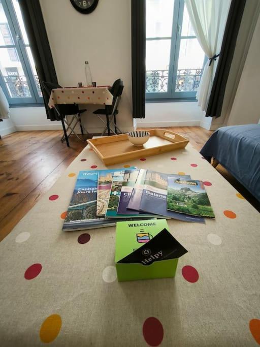 Appartement Bel Appt-quartier Des Halles-2 Pers-animal Accepte *