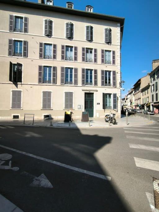 Bel Appt-quartier Des Halles-2 Pers-animal Accepte Appartement *