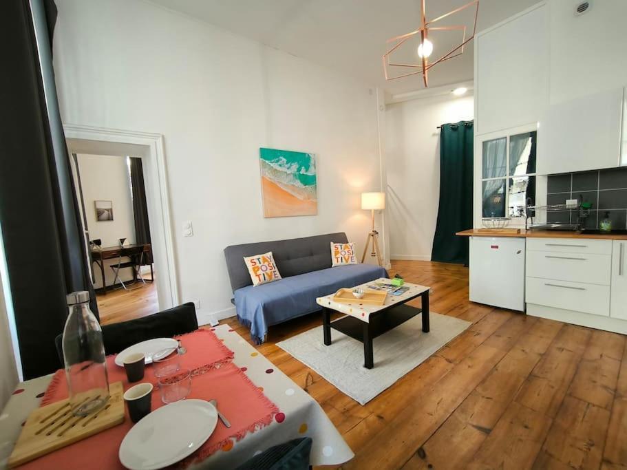 Appartement Bel Appt-quartier Des Halles-2 Pers-animal Accepte *
